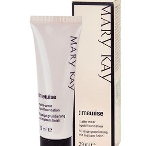 Mary Kay Matte-Ware Liquid Foundation Bronze 3